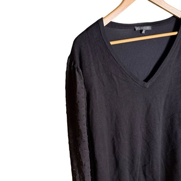 Adrianna Papell Women’s V-neck Pullover Black Textured Sleeves Sweater 2X - Picture 4 of 10